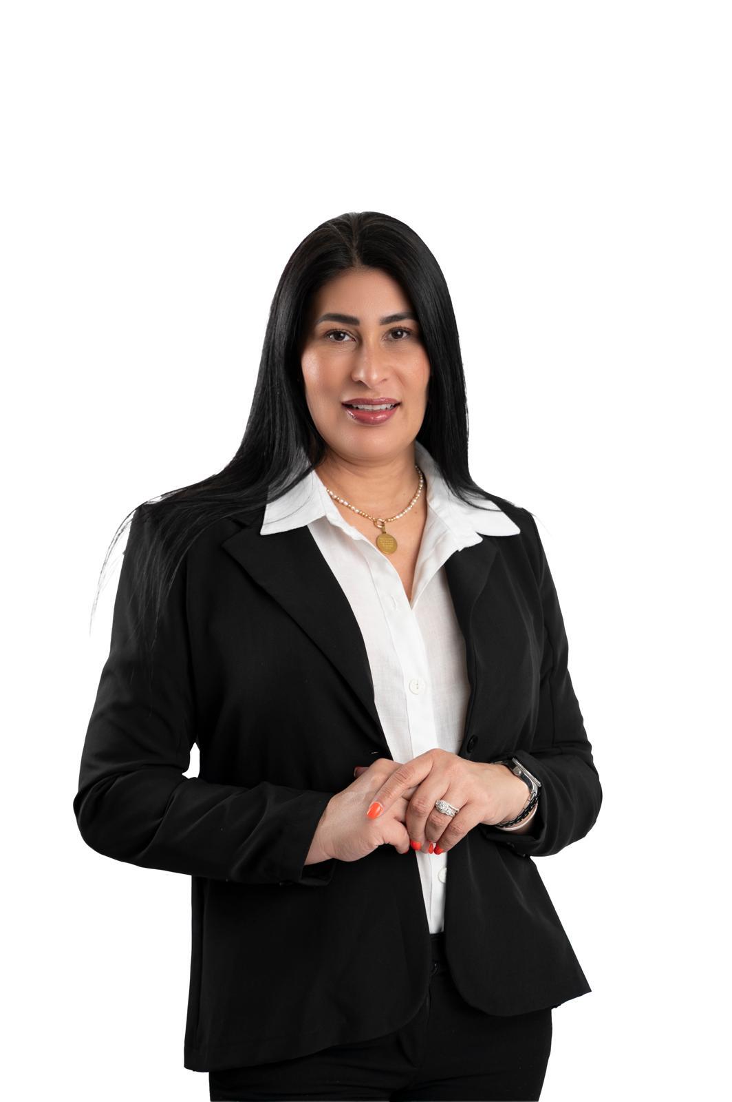 Johana Leon, real estate professional in Doral, FL